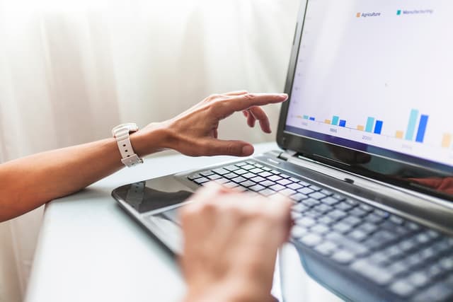 How to Spy on Competitors’ Google Ads (5 Easy Steps)